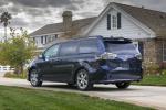 Toyota Sienna SE 2017 года
